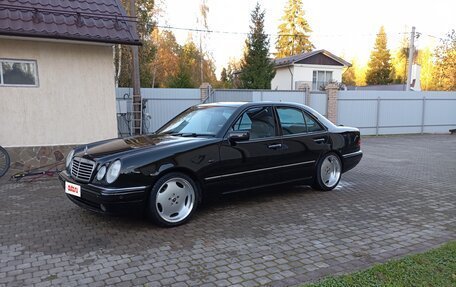 Mercedes-Benz E-Класс, 1998 год, 750 000 рублей, 2 фотография