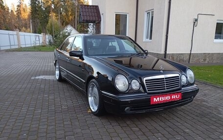 Mercedes-Benz E-Класс, 1998 год, 750 000 рублей, 9 фотография