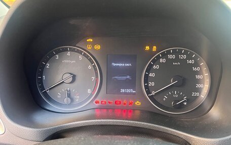 Hyundai Solaris II рестайлинг, 2017 год, 890 000 рублей, 7 фотография