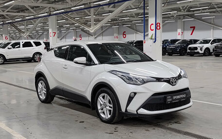 Toyota C-HR I рестайлинг, 2020 год, 2 570 000 рублей, 3 фотография