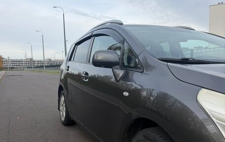 Toyota Verso I, 2012 год, 850 000 рублей, 3 фотография