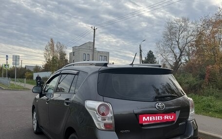 Toyota Verso I, 2012 год, 850 000 рублей, 5 фотография