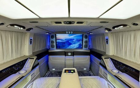 Mercedes-Benz V-Класс, 2022 год, 22 990 000 рублей, 1 фотография