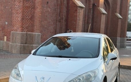Peugeot 408 I рестайлинг, 2013 год, 530 000 рублей, 3 фотография