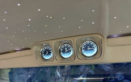 Mercedes-Benz V-Класс, 2022 год, 22 990 000 рублей, 29 фотография