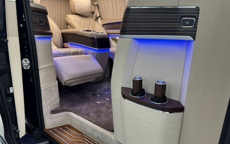 Mercedes-Benz V-Класс, 2022 год, 22 990 000 рублей, 27 фотография