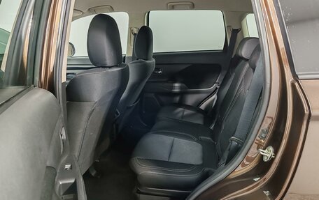 Mitsubishi Outlander III рестайлинг 3, 2021 год, 2 249 000 рублей, 12 фотография