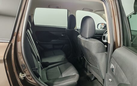 Mitsubishi Outlander III рестайлинг 3, 2021 год, 2 249 000 рублей, 19 фотография