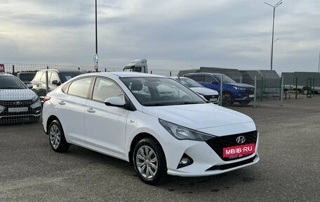 Hyundai Solaris II рестайлинг, 2022 год, 1 573 000 рублей, 5 фотография