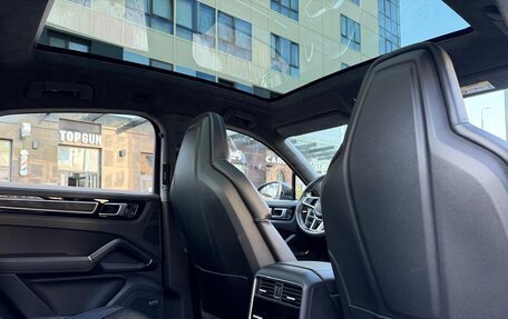 Porsche Cayenne III, 2022 год, 13 400 000 рублей, 10 фотография