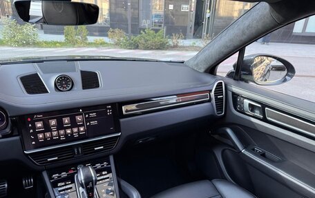 Porsche Cayenne III, 2022 год, 13 400 000 рублей, 9 фотография