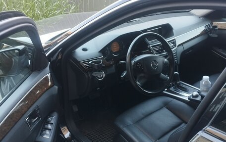 Mercedes-Benz E-Класс, 2010 год, 1 350 000 рублей, 3 фотография