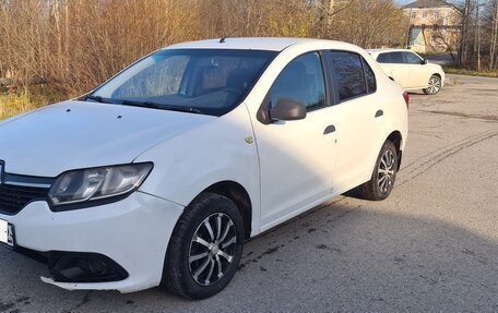Renault Logan II, 2017 год, 320 000 рублей, 1 фотография
