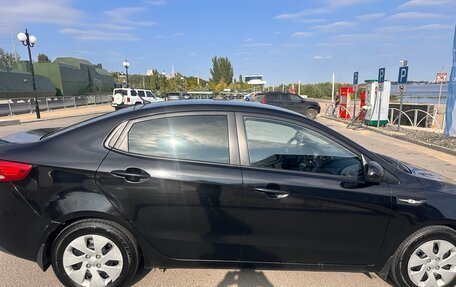 KIA Rio III рестайлинг, 2015 год, 1 000 000 рублей, 5 фотография