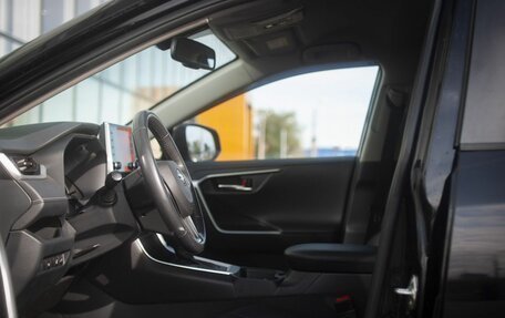 Toyota RAV4, 2021 год, 2 580 000 рублей, 12 фотография