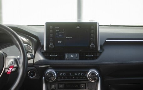 Toyota RAV4, 2021 год, 2 580 000 рублей, 18 фотография