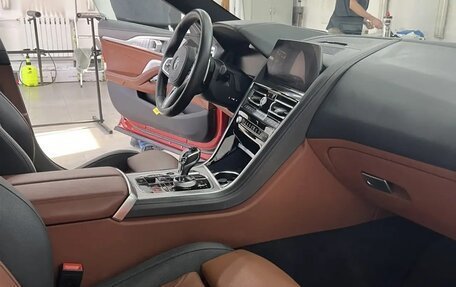 BMW 8 серия, 2020 год, 8 000 000 рублей, 13 фотография