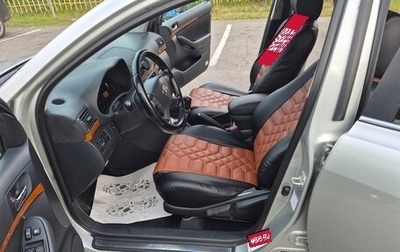 Toyota Avensis III рестайлинг, 2007 год, 650 000 рублей, 1 фотография