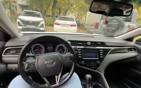 Toyota Camry, 2020 год, 2 000 000 рублей, 12 фотография
