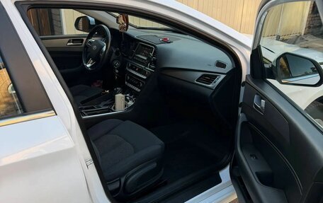Hyundai Sonata VIII, 2018 год, 1 750 000 рублей, 14 фотография