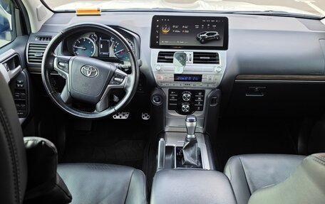 Toyota Land Cruiser Prado 150 рестайлинг, 2021 год, 5 550 000 рублей, 9 фотография