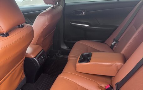 Toyota Camry, 2017 год, 2 520 000 рублей, 6 фотография
