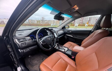 Toyota Camry, 2017 год, 2 520 000 рублей, 10 фотография