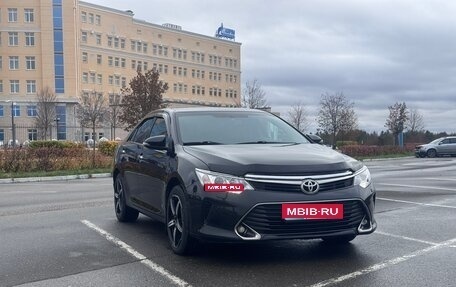 Toyota Camry, 2017 год, 2 520 000 рублей, 2 фотография
