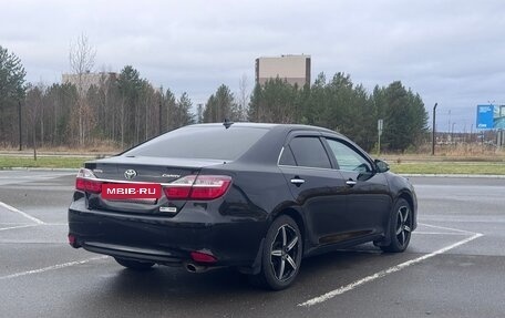 Toyota Camry, 2017 год, 2 520 000 рублей, 3 фотография