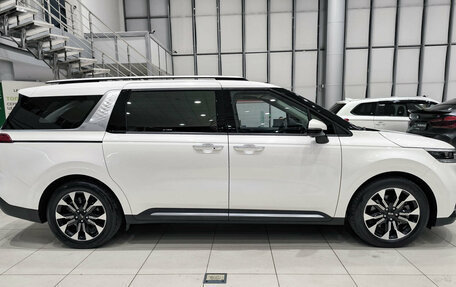 KIA Carnival, 2020 год, 3 800 000 рублей, 8 фотография