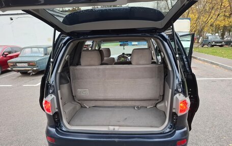 Toyota Estima III рестайлинг -2, 2002 год, 750 000 рублей, 14 фотография