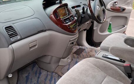 Toyota Estima III рестайлинг -2, 2002 год, 750 000 рублей, 16 фотография
