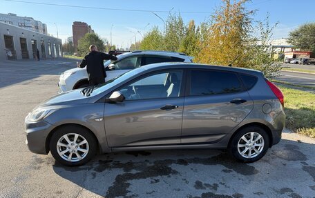 Hyundai Solaris II рестайлинг, 2012 год, 695 000 рублей, 3 фотография