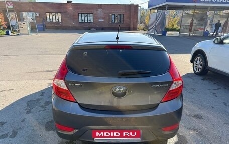 Hyundai Solaris II рестайлинг, 2012 год, 695 000 рублей, 5 фотография