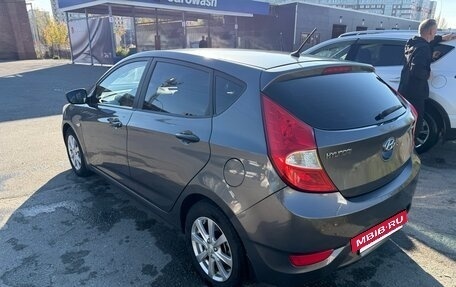 Hyundai Solaris II рестайлинг, 2012 год, 695 000 рублей, 4 фотография