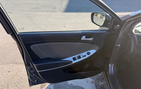 Hyundai Solaris II рестайлинг, 2012 год, 695 000 рублей, 8 фотография