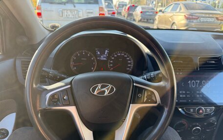 Hyundai Solaris II рестайлинг, 2012 год, 695 000 рублей, 14 фотография