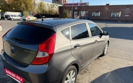 Hyundai Solaris II рестайлинг, 2012 год, 695 000 рублей, 6 фотография