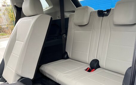 Volkswagen Tiguan II, 2021 год, 2 750 000 рублей, 18 фотография