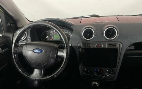 Ford Fusion I, 2006 год, 299 000 рублей, 10 фотография