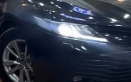 Toyota Camry, 2018 год, 2 550 000 рублей, 2 фотография