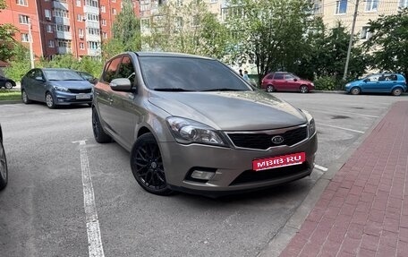 KIA cee'd I рестайлинг, 2010 год, 735 000 рублей, 1 фотография