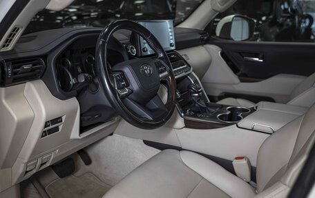 Toyota Land Cruiser, 2021 год, 7 499 999 рублей, 3 фотография