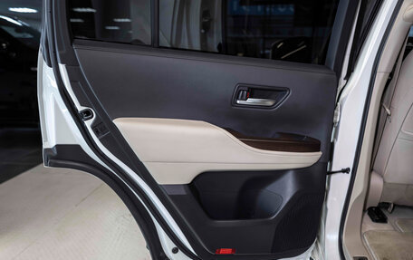 Toyota Land Cruiser, 2021 год, 7 499 999 рублей, 13 фотография