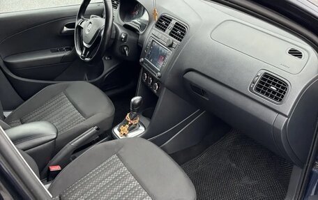 Volkswagen Polo VI (EU Market), 2016 год, 1 070 000 рублей, 17 фотография