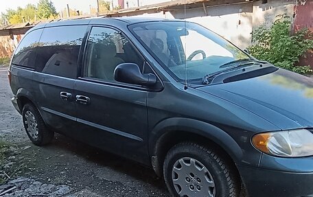 Chrysler Voyager IV, 2003 год, 300 000 рублей, 12 фотография