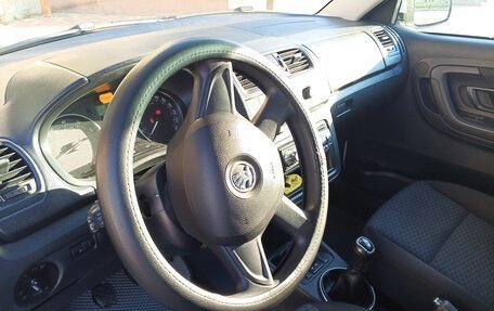 Skoda Fabia II, 2013 год, 670 000 рублей, 17 фотография