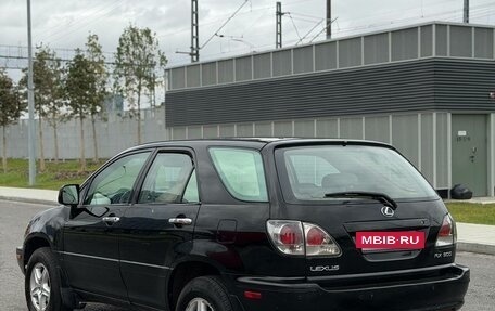 Lexus RX IV рестайлинг, 2000 год, 449 000 рублей, 4 фотография