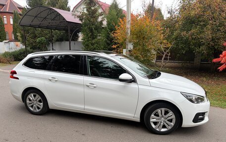 Peugeot 308 II, 2018 год, 1 270 000 рублей, 2 фотография