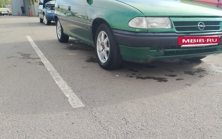 Opel Astra F, 1996 год, 130 000 рублей, 2 фотография